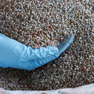 20-10-5-7s ปุ๋ย Npk ที่ซับซ้อนสำหรับการเกษตร + ฉันปล่อยเร็วและช้าผงละลายน้ำ - Product Image 1