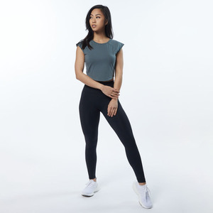 Logotipo personalizado al por mayor Yoga Sport Plain O-cuello corto Crop Top Casual sin mangas mujeres camiseta - Product Image 3