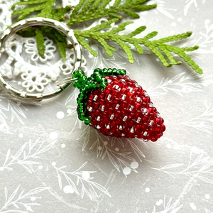 Porte-clés en perles de quartz rose et de fraise aux couleurs mélangées pour femmes, mignon, écologique, durable, imperméable, cadeau - Product Image 5