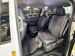 TOYOTA ESTIMA d'occasion, conduite à gauche/droite - Product Image 4