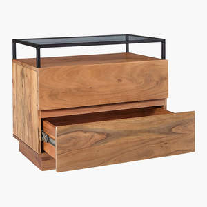 Table de chevet moderne Kenzie en teck massif et aluminium avec plateau en verre et finition marron - Product Image 3