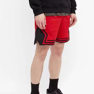 Shorts d'entraînement de qualité supérieure pour hommes noir et rouge couleur survêtement coupe coton Polyester taille élastique respirant entraînement Shorts de course - Product Image 2