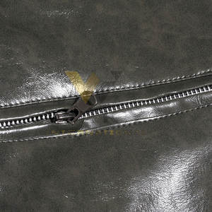 Veste d'hiver en cuir pour homme de style moderne, fabriquée avec du cuir de haute qualité, intérieur doux assurant un ajustement confortable - Product Image 4