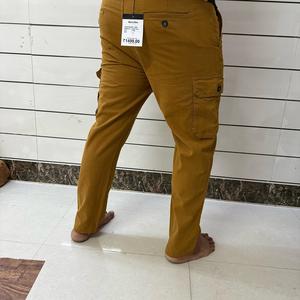 Meilleurs pantalons de jogging cargo extensibles pour hommes avec jambes fuselées et chevilles élastiques conçus pour la mobilité confortable de l'Inde - Product Image 2