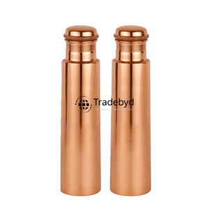 Cadeau prêt bouteille en cuivre qui favorise le bien-être et la beauté choix parfait pour les amateurs d'éco et de luxe Tradebyd - Product Image 3