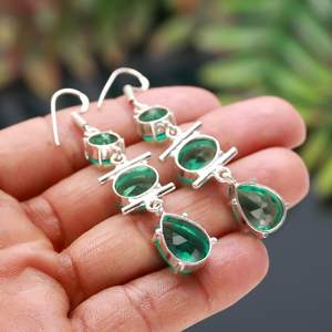 Boucles d'oreilles en apatite facettée, argent sterling 925 plaqué or, jolie pierre précieuse verte, bijoux solitaire faits à la main pour un anniversaire ou une fête - Product Image 6