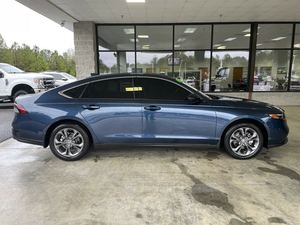 Offre exceptionnelle : Honda Accord EX FWD 2023 d'occasion, sans BSI - Product Image 3