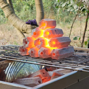 BambooFusion Briquettes fabriquées à la machine à éclairage rapide Clean Burn Charcoal 7850J Calory White Ash OEM Vietnam Fournisseur - Product Image 1