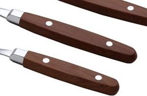 Juego de cubiertos de acero inoxidable de nuevo diseño moderno de 5 piezas con mango de madera manchado de nogal y remaches en las asas - Product Image 4