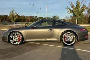 2012 PPO-rssc-HE 911 C-aarre-RAE S coupepe รถสปอร์ตที่ออกแบบมาเพื่อความสบายความเร็วและสไตล์ที่ไร้กาลเวลา - Product Image 4