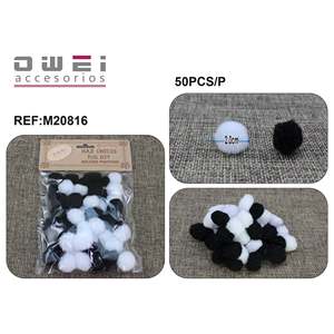 2.0 CM12u/c POMPOM Producto de piel animal - Product Image 1