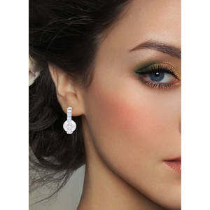 Clara - Pendientes Clásicos de Plata de Ley 92.5 con Perlas, Regalo para Mujeres y Niñas - Product Image 5