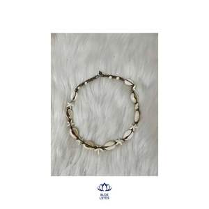 สร้อยคอเชือกเปลือกหอยทอด้วยมือสร้อยคอสไตล์โบฮีเมียนหัตถกรรมดอกบัวสีน้ำเงินเวียดนาม - Product Image 1