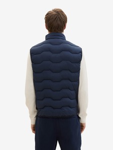 Gilet isolant léger MONO RIDER pour homme, chaud et respirant, idéal pour la superposition lors d'activités de plein air par temps froid - Product Image 2