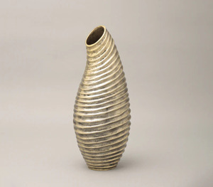 Handcrafted Metal <b>Vases</b> <b>Uniquely</b> Designed for Every Home Contemporary Metal <b>Vases</b>: Distinctive Designs for Chic Interiors - Product Image 2