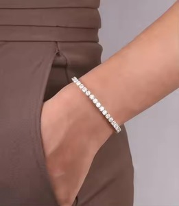 Joyería de mujer de oro blanco de alta calidad Moissanite y pulsera de diamantes naturales - Product Image 4