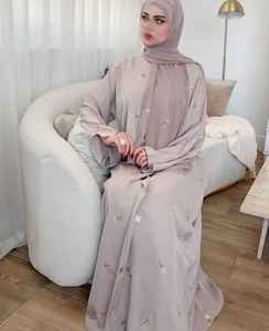 Belle abaya en satin de soie modeste style abaya en satin de soie avec hijab en mousseline assorti tenue décontracté vêtements islamiques pour femmes - Product Image 6