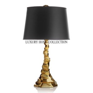 Lampadaires en métal doré peu encombrants avec un design minimaliste et une luminosité LED puissante pour une maison moderne - Product Image 2