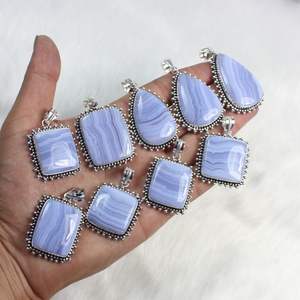 Colgante de piedras preciosas de ágata de encaje azul natural al por mayor, incrustaciones de ajuste de bisel de joyería para colecciones minoristas y de diseñador - Product Image 4