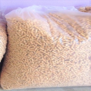 Compra Pellets de Madera de Pino en Bolsa de 15kg Pellet Blanco, Pellets de Abeto - Product Image 1