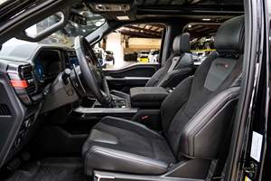 Listo para Enviar: Ford F-150 Raptor R 4x4 2025, Equipamiento Completo, Título Limpio, Vehículo Usado - Product Image 4