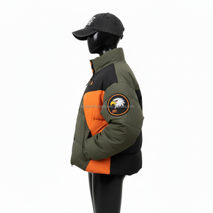 Veste matelassée pour femme Nylon Polyester Tissu Olive Noir Panneau orange Logo personnalisé Broderie Patch Impression Veste matelassée pour femme - Product Image 3