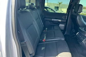 F o r d F-150 XLT 4x4 SuperCrew Black Ops Package, 5.0-Liter V8, 4WD, modèle 2022, d'occasion - Product Image 2