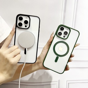 Coque de protection magnétique transparente en TPU et PC pour iPhone 16 Pro Max, design fin avec support de téléphone - Product Image 6