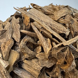 Double Grade Ant Oud Wood Brûleur Bakhoor Organique Haute Résine avec Forte Odeur Durable Pur Encens Oud Vietnam Agarwood Puce AOW - Product Image 2