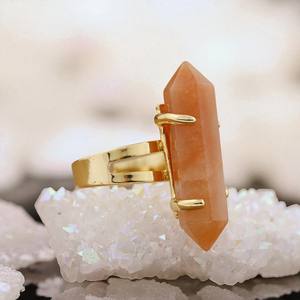Anneaux de pierres précieuses d'aventurine rouge de guérison à double pointe-Bague pour femme en plaqué or à longue pierre-Bijoux en cristal en argent 925 - Product Image 1