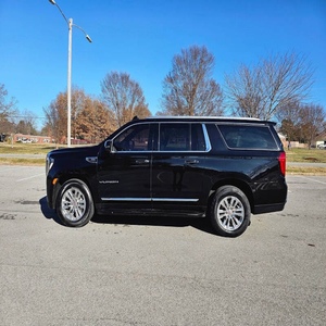 GMC Yukon XL SLT 2021 USADO EN BUEN ESTADO - Product Image 3