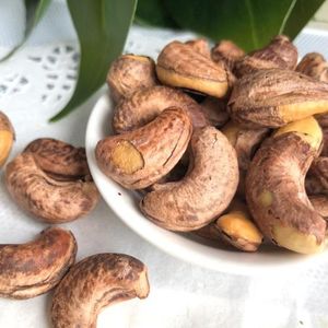 Высококачественные сырые соленые орехи кешью из Внутренней Монголии A450, оптовая поставка, сушеные, 50 кг/мешок, готовые к употреблению - Product Image 4