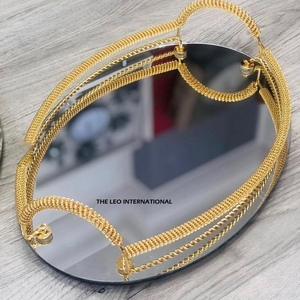 Nueva bandeja de servicio de mesa de moda hecha a mano creativa al por mayor elegante clásico precio bajo alta venta de Metal con bandeja de asa - Product Image 2