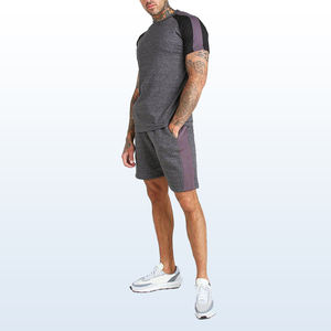 Traje de jogging de verano personalizado para hombres, conjunto corto de dos piezas, camiseta con logotipo lateral de panel de algodón y pantalones cortos, conjuntos de pantalones cortos para hombres - Product Image 4