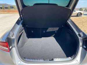 VENTA ESTÁNDAR DE AUTO USADO Kia Stinger Tribute Edition SEDÁN 2024 - Product Image 2