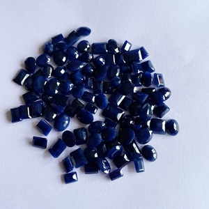 Hermoso zafiro azul natural no calentado y no tratado con calidad AAA y brillo excepcional AAA al mejor precio razonable - Product Image 1