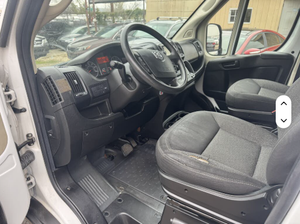 Nueva Camioneta de Carga RAM PROMASTER 2500 136 de Techo Alto 2019 USADA, con Volante a la Izquierda/Derecha, Tracción Delantera - Product Image 2