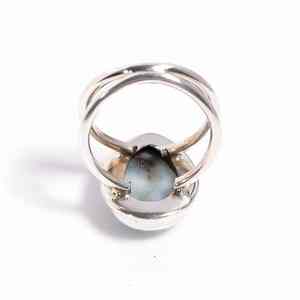 Bague élégante en corail naturel traité thermiquement avec pierres précieuses blanches en argent sterling massif 925 fait à la main Style Boho pour les femmes - Product Image 5