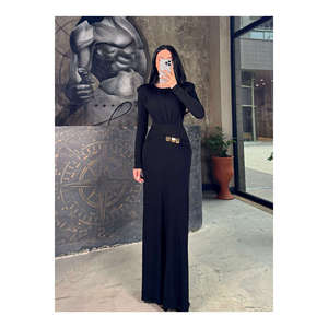 Vestido de Noche Negro Amira con Mangas Largas, Cintura Fruncida y Detalle de Hebilla, Acolchado para Mayor Comodidad - Product Image 4