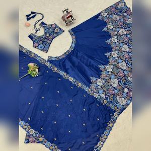 Lehenga Choli en soie chinon lourde pour femmes, mariage, designer indien, tenue de soirée, broderie de mariée - Product Image 6