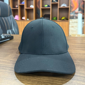 Sombreros de camionero en blanco a precio de fábrica para personalización son gorras de 5 paneles de alto perfil listas para su logotipo a través de serigrafía o calor - Product Image 1