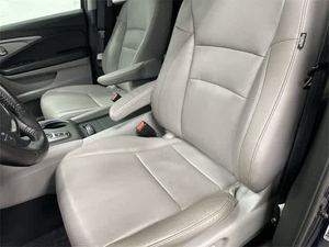 Camioneta H-Ridgeline RTL-E 2023 USADA EN BUEN ESTADO Y A UN PRECIO ASEQUIBLE - Product Image 3