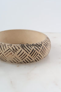 Bracelets en bois de qualité supérieure pour les amateurs de bijoux faits à la main Look rustique par Tradebyd - Product Image 4