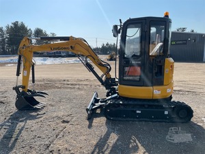 Compre una Excavadora de Cadenas de 69.8 Toneladas con Motor Weichai y Bomba Hidráulica - 1 Año de Garantía - Máquina para Movimiento de Tierras - Product Image 5