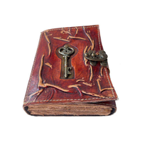 Carnet à couverture rigide en cuir véritable fait main, avec clé religieuse antique en relief, livre de sorts de sorcellerie Wiccan, vintage, Halloween, païen
