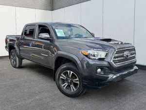 Badge de calandre avant gris pour Toyota Tacoma Double Cab Pickup Truck 2017 - Product Image 2