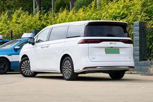 Vehículo Utilitario Monovolumen (MPV) Híbrido Enchufable (PHEV) Usado, Modelo 2025, Sistema Híbrido de 115 kW, Autonomía Combinada de 2100 km, Autonomía Eléctrica Pura de 180 km, Transmisión Automática - Product Image 3