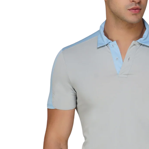 Polo pour homme gris clair avec accents bleus, vêtements de sport élégants, tissu en coton confortable pour le sport et les vêtements décontractés - Product Image 3