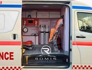 Toyota Hiace HR Van Bus 2024 Usato, Conversione Ambulanza, Guida a Sinistra, Fari LED, Euro VI - Product Image 3