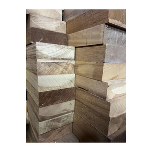 Bois de chauffage solide iroko disponible pour le commerce de gros et les projets énergétiques industriels - Product Image 1
